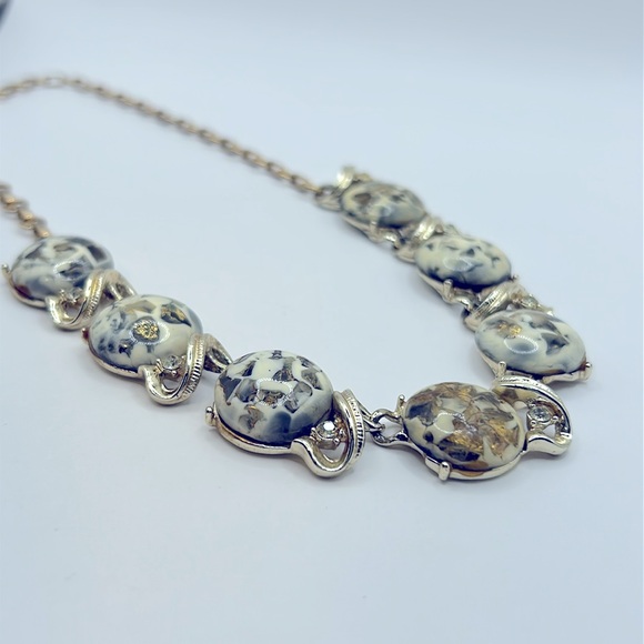 Vintage Coro Signed Lucite Bubble Necklace - Picture 2 of 5